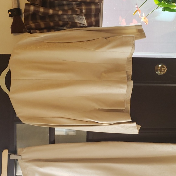 Adriana Papell silk beige Mother of the Bride 2 piece set - Picture 6 of 17